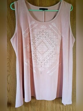 Signature Studio Pink Embellished Geometric Tank